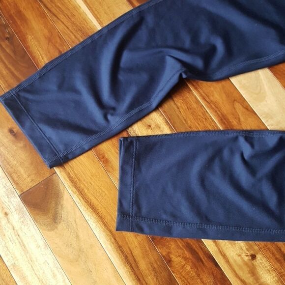 Nike | Athletic Capris  - Picture 2 of 7